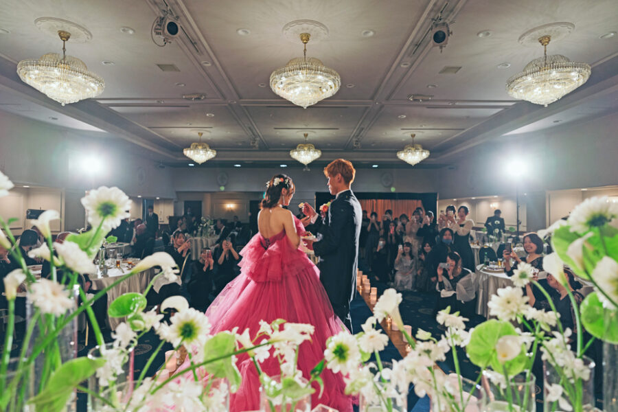 ランウェイのある結婚式
スタイルは「韓国風」
懐かしい演出も今風に取り入れた
オリジナルウェディング